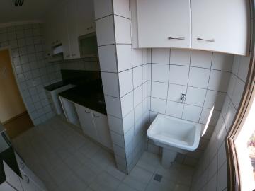 Alugar Apartamento / Padr&atilde;o em S&atilde;o Jos&eacute; do Rio Preto R$ 1.300,00 - Foto 10