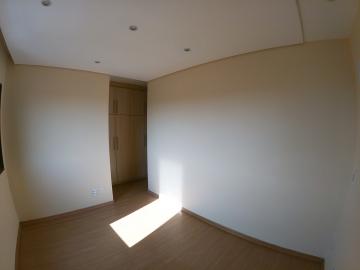 Alugar Apartamento / Padr&atilde;o em S&atilde;o Jos&eacute; do Rio Preto R$ 1.300,00 - Foto 17