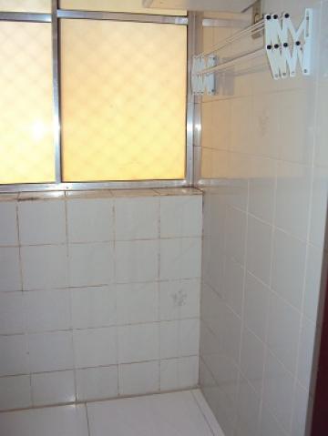 Alugar Apartamento / Padr&atilde;o em S&atilde;o Jos&eacute; do Rio Preto R$ 1.000,00 - Foto 15