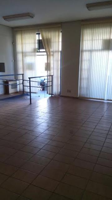 Alugar Comercial / Sal&atilde;o em S&atilde;o Jos&eacute; do Rio Preto R$ 6.000,00 - Foto 7