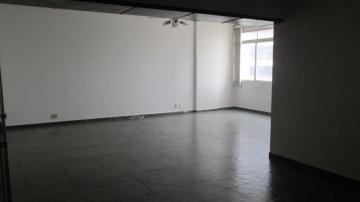 Alugar Apartamento / Padr&atilde;o em S&atilde;o Jos&eacute; do Rio Preto R$ 1.200,00 - Foto 2