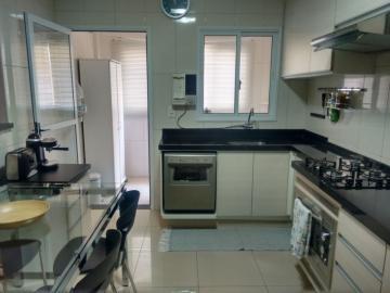 Comprar Apartamento / Padr&atilde;o em S&atilde;o Jos&eacute; do Rio Preto R$ 320.000,00 - Foto 6