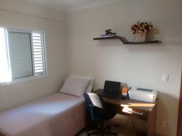 Comprar Apartamento / Padr&atilde;o em S&atilde;o Jos&eacute; do Rio Preto R$ 320.000,00 - Foto 13