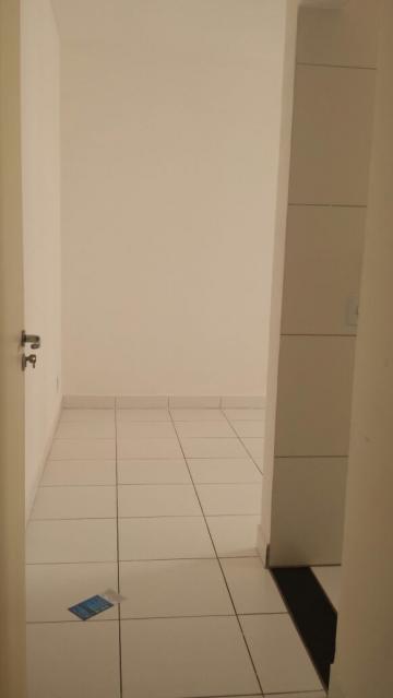Comprar Apartamento / Padr&atilde;o em S&atilde;o Jos&eacute; do Rio Preto R$ 150.000,00 - Foto 3