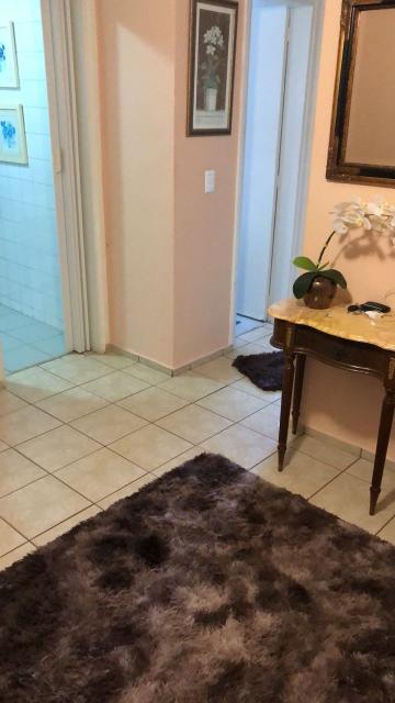 Comprar Apartamento / Padr&atilde;o em S&atilde;o Jos&eacute; do Rio Preto R$ 200.000,00 - Foto 2