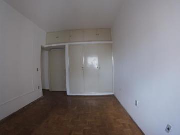 Alugar Apartamento / Padr&atilde;o em S&atilde;o Jos&eacute; do Rio Preto R$ 900,00 - Foto 4