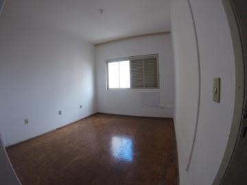 Alugar Apartamento / Padr&atilde;o em S&atilde;o Jos&eacute; do Rio Preto R$ 900,00 - Foto 14