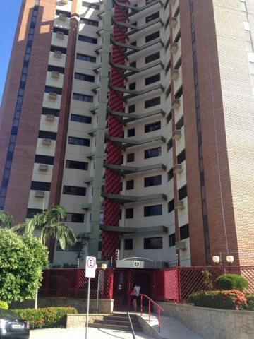 Alugar Apartamento / Padr&atilde;o em S&atilde;o Jos&eacute; do Rio Preto. apenas R$ 450.000,00