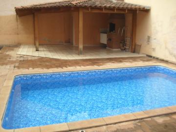 Alugar Apartamento / Padr&atilde;o em S&atilde;o Jos&eacute; do Rio Preto. apenas R$ 400,00