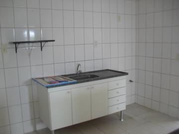 Alugar Apartamento / Padr&atilde;o em S&atilde;o Jos&eacute; do Rio Preto R$ 400,00 - Foto 11