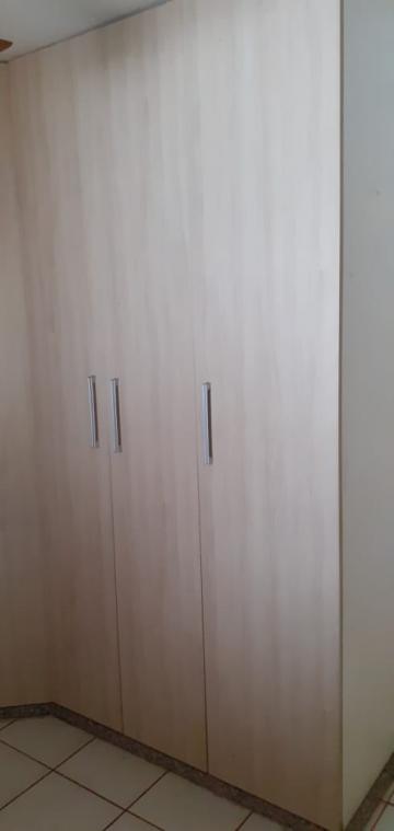 Alugar Casa / Condom&iacute;nio em S&atilde;o Jos&eacute; do Rio Preto R$ 1.700,00 - Foto 14
