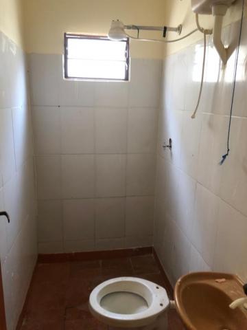 Alugar Casa / Padr&atilde;o em S&atilde;o Jos&eacute; do Rio Preto R$ 750,00 - Foto 2