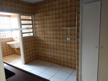 Alugar Apartamento / Padr&atilde;o em S&atilde;o Jos&eacute; do Rio Preto R$ 800,00 - Foto 4