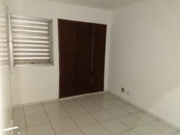 Alugar Apartamento / Padr&atilde;o em S&atilde;o Jos&eacute; do Rio Preto R$ 800,00 - Foto 6