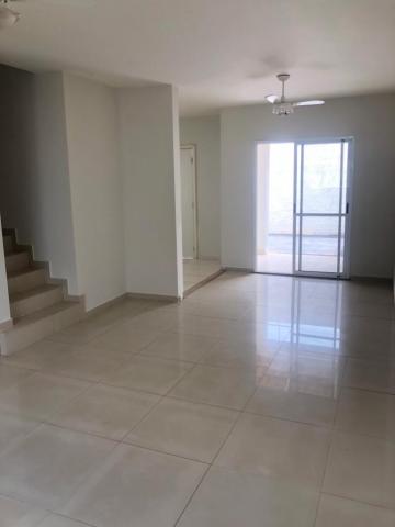 Alugar Casa / Condom&iacute;nio em S&atilde;o Jos&eacute; do Rio Preto. apenas R$ 3.000,00