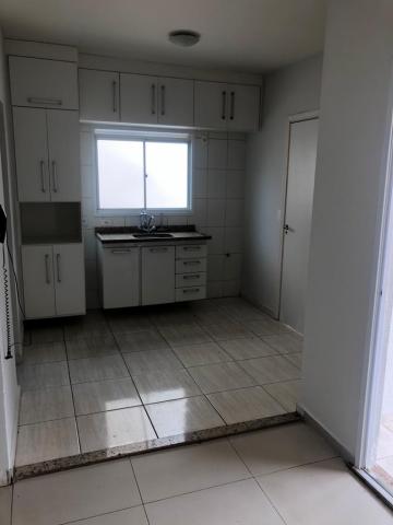 Alugar Casa / Condom&iacute;nio em S&atilde;o Jos&eacute; do Rio Preto R$ 3.000,00 - Foto 3