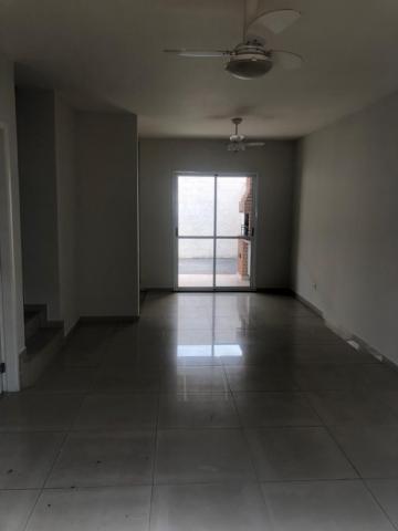 Alugar Casa / Condom&iacute;nio em S&atilde;o Jos&eacute; do Rio Preto R$ 3.000,00 - Foto 2