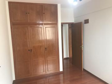 Alugar Apartamento / Padr&atilde;o em S&atilde;o Jos&eacute; do Rio Preto R$ 1.000,00 - Foto 15