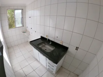 Alugar Apartamento / Padr&atilde;o em S&atilde;o Jos&eacute; do Rio Preto R$ 700,00 - Foto 3