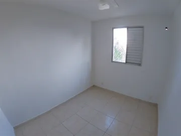 Alugar Apartamento / Padr&atilde;o em S&atilde;o Jos&eacute; do Rio Preto R$ 700,00 - Foto 4