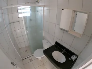 Alugar Apartamento / Padr&atilde;o em S&atilde;o Jos&eacute; do Rio Preto R$ 700,00 - Foto 6