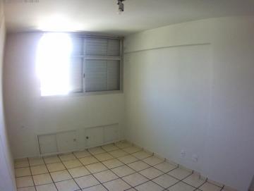 Alugar Apartamento / Padr&atilde;o em S&atilde;o Jos&eacute; do Rio Preto R$ 600,00 - Foto 3
