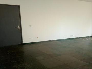 Alugar Apartamento / Padr&atilde;o em S&atilde;o Jos&eacute; do Rio Preto R$ 1.100,00 - Foto 4