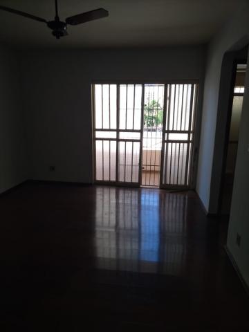 Alugar Apartamento / Padr&atilde;o em S&atilde;o Jos&eacute; do Rio Preto R$ 800,00 - Foto 9