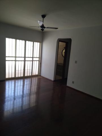 Alugar Apartamento / Padr&atilde;o em S&atilde;o Jos&eacute; do Rio Preto R$ 800,00 - Foto 2