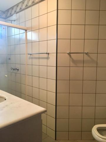 Alugar Apartamento / Padr&atilde;o em S&atilde;o Jos&eacute; do Rio Preto R$ 1.800,00 - Foto 17