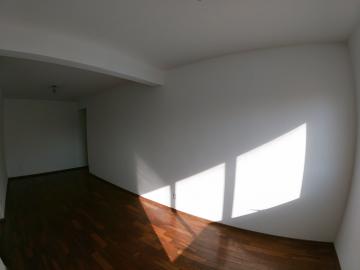 Alugar Apartamento / Padr&atilde;o em S&atilde;o Jos&eacute; do Rio Preto R$ 600,00 - Foto 3