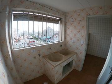 Alugar Apartamento / Padr&atilde;o em S&atilde;o Jos&eacute; do Rio Preto R$ 600,00 - Foto 16