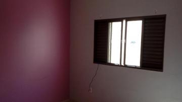 Alugar Casa / Padr&atilde;o em S&atilde;o Jos&eacute; do Rio Preto R$ 650,00 - Foto 4