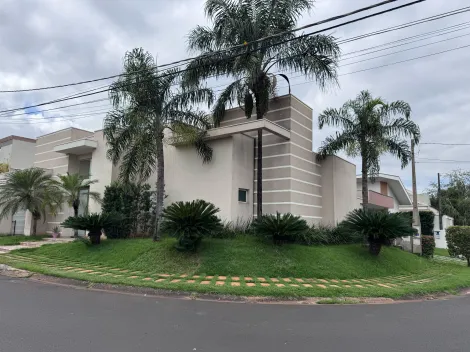 Casa / Condom&iacute;nio em S&atilde;o Jos&eacute; do Rio Preto 