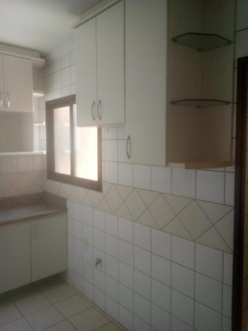 Alugar Apartamento / Padr&atilde;o em S&atilde;o Jos&eacute; do Rio Preto R$ 1.500,00 - Foto 4