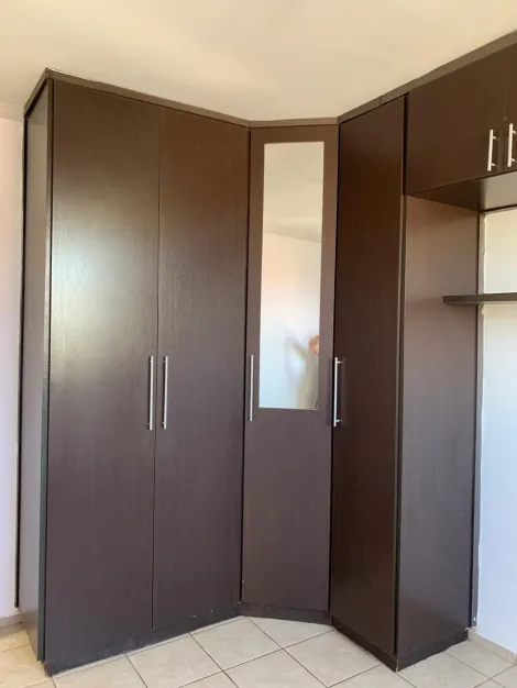 Alugar Apartamento / Padr&atilde;o em S&atilde;o Jos&eacute; do Rio Preto R$ 1.000,00 - Foto 4