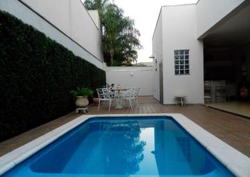Casa / Condom&iacute;nio em S&atilde;o Jos&eacute; do Rio Preto 
