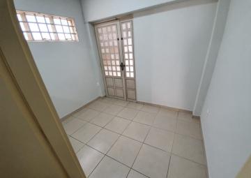 Alugar Comercial / Casa Comercial em S&atilde;o Jos&eacute; do Rio Preto R$ 3.300,00 - Foto 4