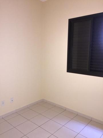 Alugar Apartamento / Padr&atilde;o em S&atilde;o Jos&eacute; do Rio Preto R$ 650,00 - Foto 7