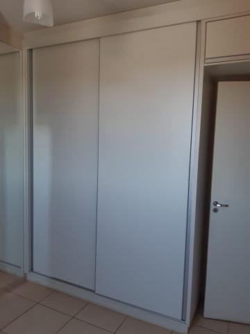 Alugar Apartamento / Padr&atilde;o em S&atilde;o Jos&eacute; do Rio Preto R$ 700,00 - Foto 8