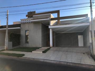 Alugar Casa / Condom&iacute;nio em S&atilde;o Jos&eacute; do Rio Preto. apenas R$ 1.100.000,00