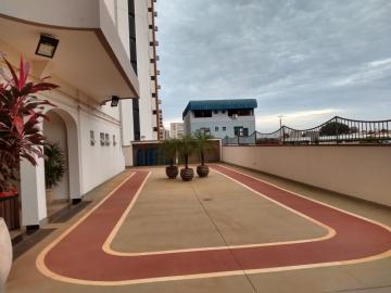 Alugar Apartamento / Padr&atilde;o em S&atilde;o Jos&eacute; do Rio Preto R$ 1.800,00 - Foto 18