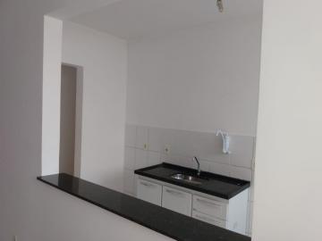 Alugar Apartamento / Padr&atilde;o em S&atilde;o Jos&eacute; do Rio Preto R$ 550,00 - Foto 20