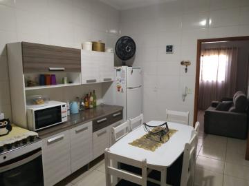 Alugar Casa / Padr&atilde;o em S&atilde;o Jos&eacute; do Rio Preto R$ 1.100,00 - Foto 4