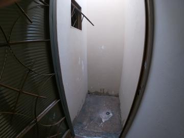 Alugar Casa / Padr&atilde;o em S&atilde;o Jos&eacute; do Rio Preto R$ 750,00 - Foto 16