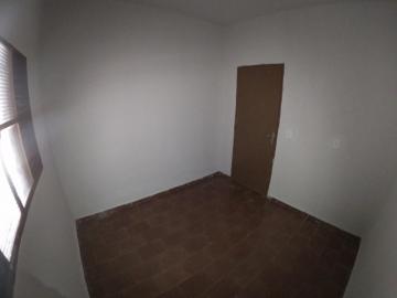 Alugar Casa / Padr&atilde;o em S&atilde;o Jos&eacute; do Rio Preto R$ 750,00 - Foto 13