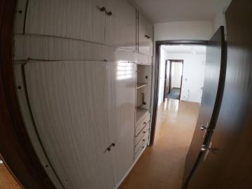 Alugar Apartamento / Padr&atilde;o em S&atilde;o Jos&eacute; do Rio Preto R$ 1.000,00 - Foto 16