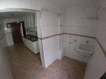 Alugar Apartamento / Padr&atilde;o em S&atilde;o Jos&eacute; do Rio Preto R$ 1.250,00 - Foto 9