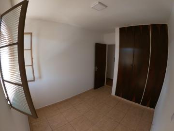 Alugar Apartamento / Padr&atilde;o em S&atilde;o Jos&eacute; do Rio Preto R$ 1.200,00 - Foto 16