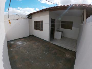 Alugar Casa / Padr&atilde;o em S&atilde;o Jos&eacute; do Rio Preto R$ 900,00 - Foto 18